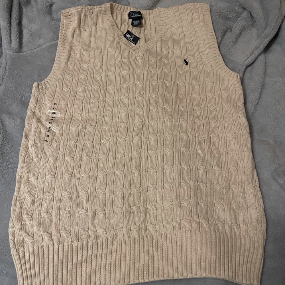 Big boys XL 18-20 cable-knit sweater vest